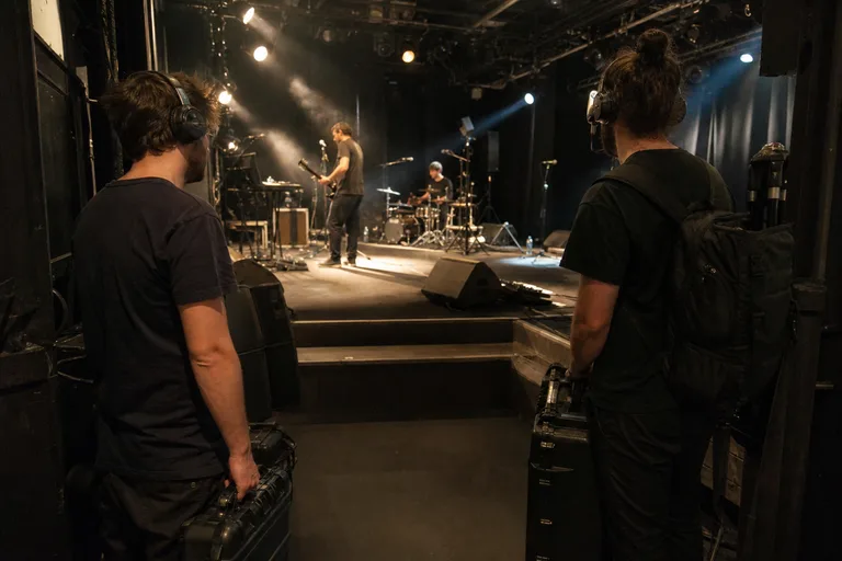 Équipe associative Gniark Gniark en captation live à Paris